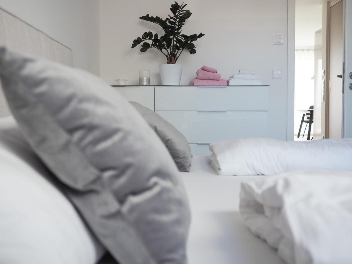 Moderne Ferienwohnung Mit Seeblick & Terrasse 96Qm グロースレッシェン エクステリア 写真