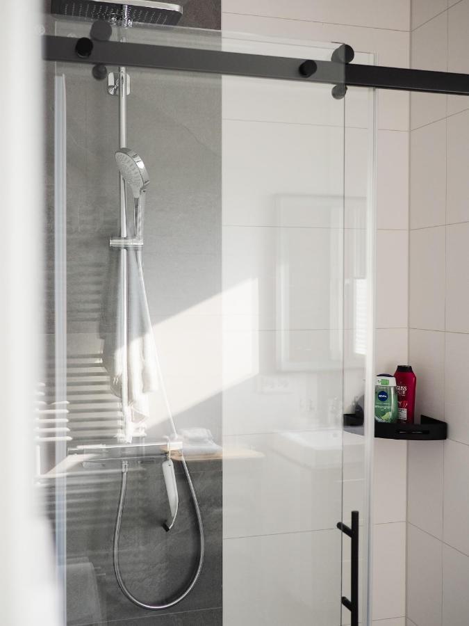 Moderne Ferienwohnung Mit Seeblick & Terrasse 96Qm グロースレッシェン エクステリア 写真