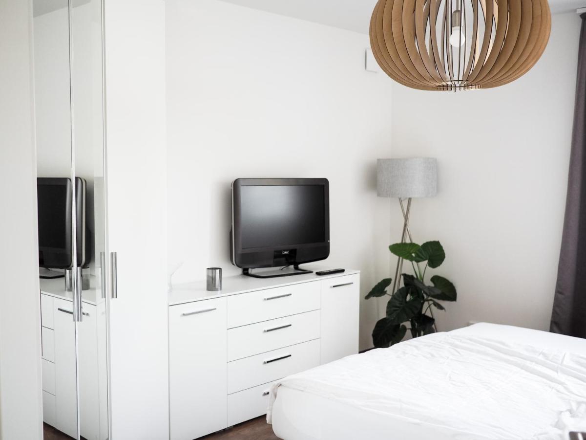 Moderne Ferienwohnung Mit Seeblick & Terrasse 96Qm グロースレッシェン エクステリア 写真
